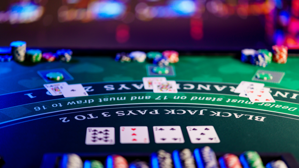 El estado legal de los casinos en línea en Ecuador comparado con otros países.