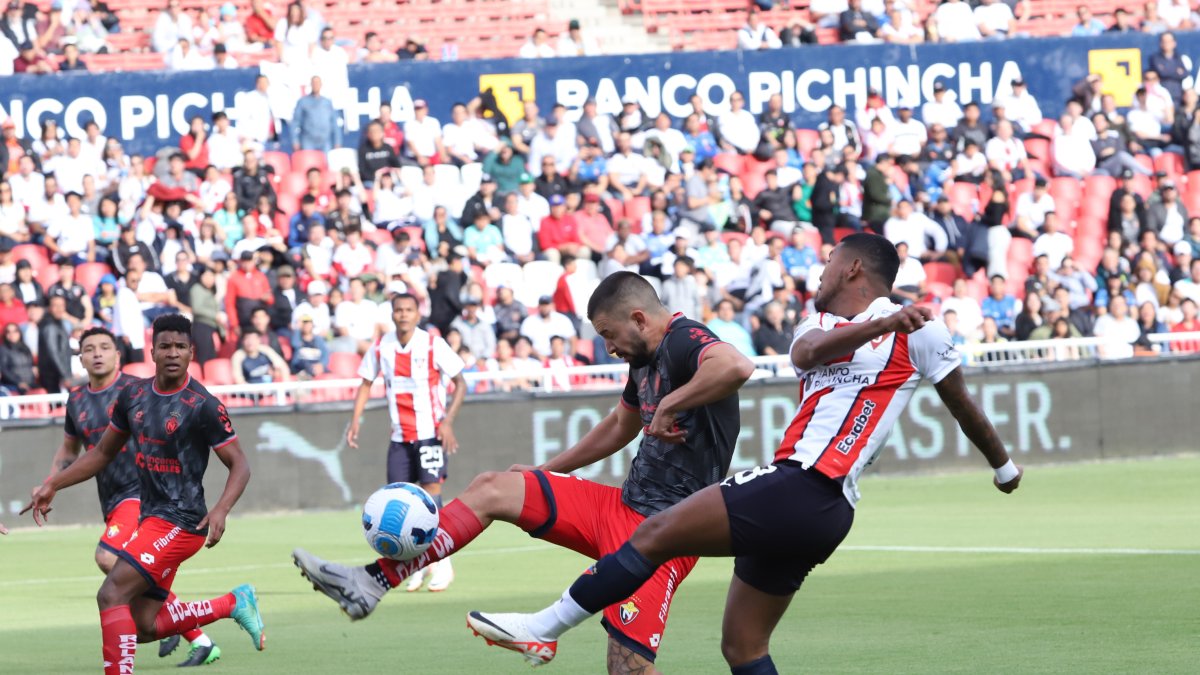 Liga de Quito y El Nacional se volverán a ver las caras en busca de ser parte de los cuatro mejores equipos de la Copa Ecuador.