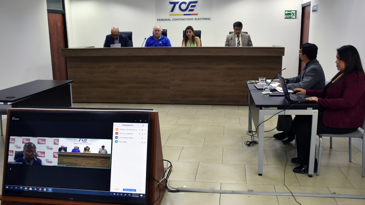 Imagen de la sesión extraordinarias jurisdiccionales 148 del TCE.