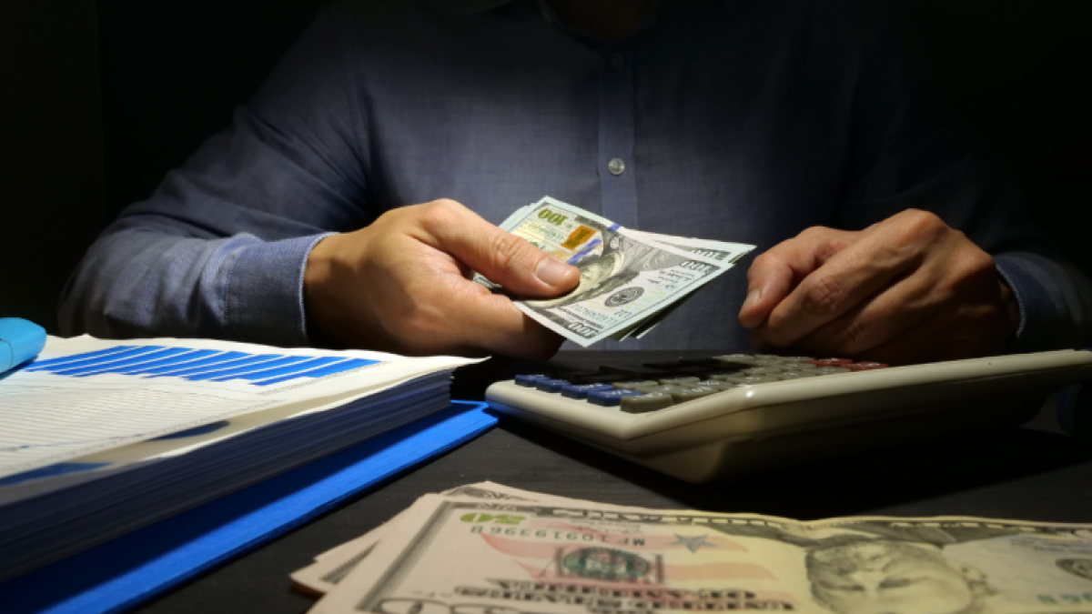 La colocación de microcréditos se reduce en el país.