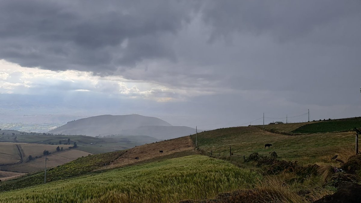 En los páramos de Salayambo existe presencia de lluvias desde el viernes.