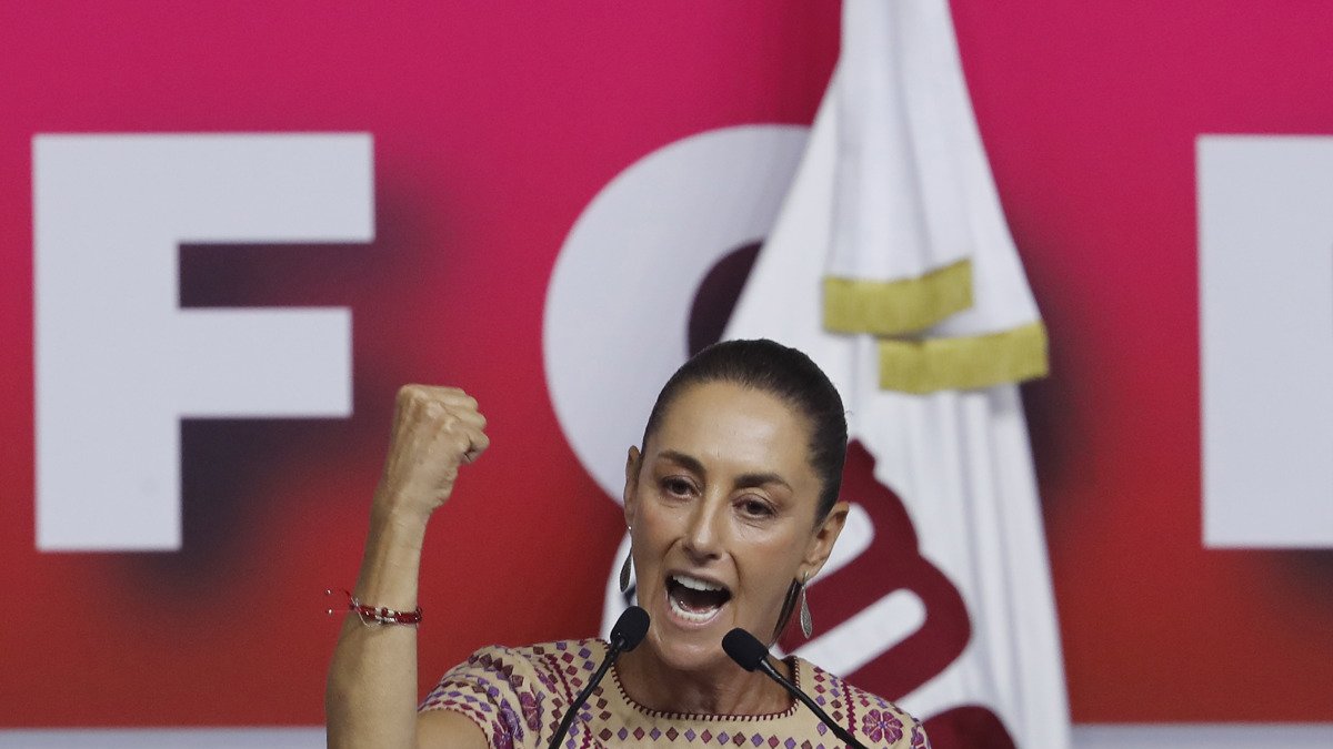 La presidenta electa de México, Claudia Sheinbaum en un conversatorio.