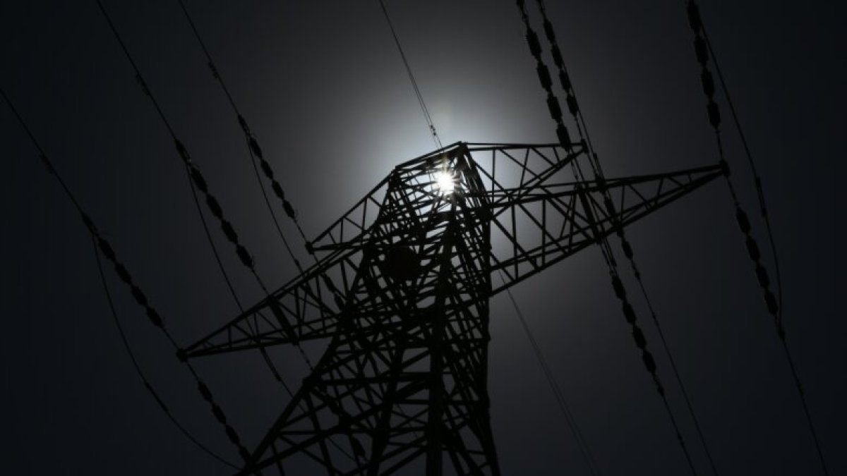 Cortes de luz no cesan en todo el territorio continental ecuatoriano