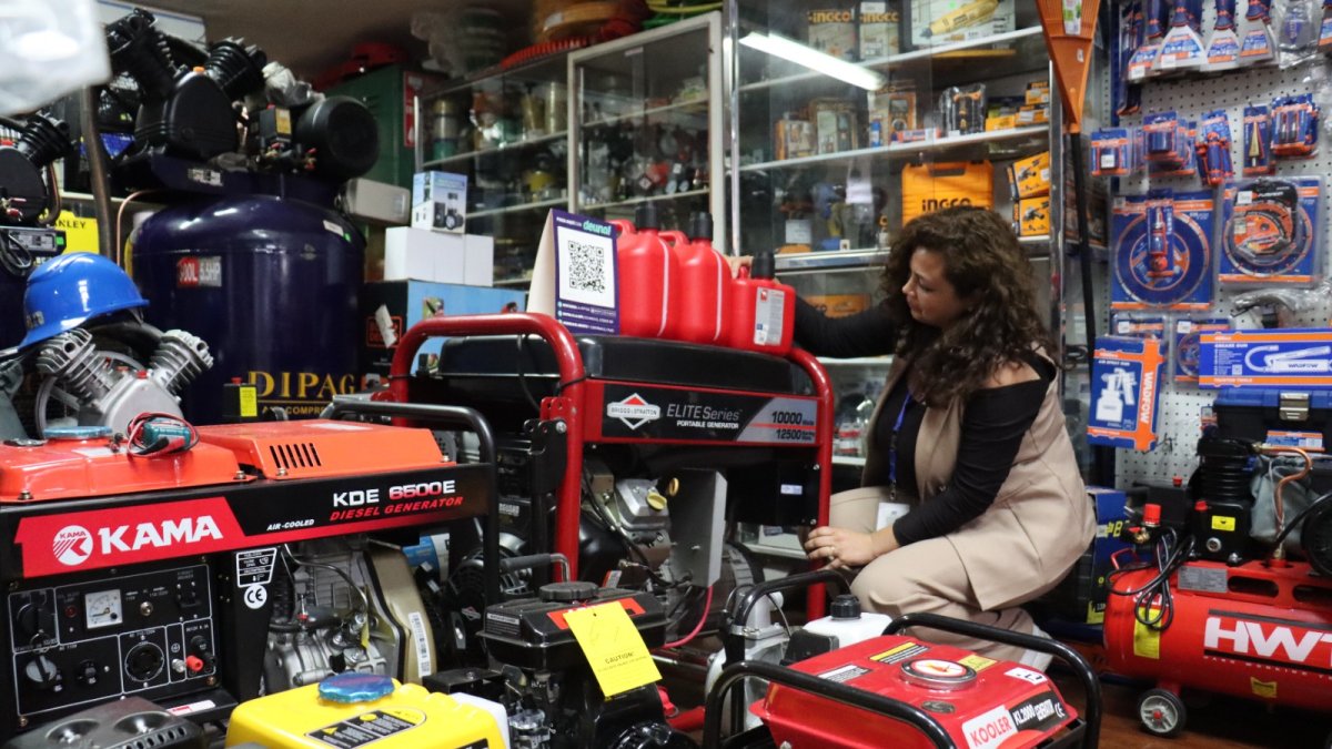 En los locales comerciales de Quito  existe una fuerte demanda de los generadores, eléctricos.