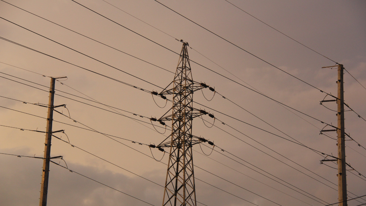 Cortes de luz no cesan en todo el territorio continental ecuatoriano