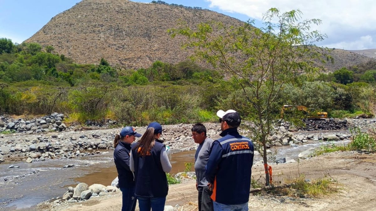 Sanción. Una minera en Guayllabamba contaminaba el río Pisque.
