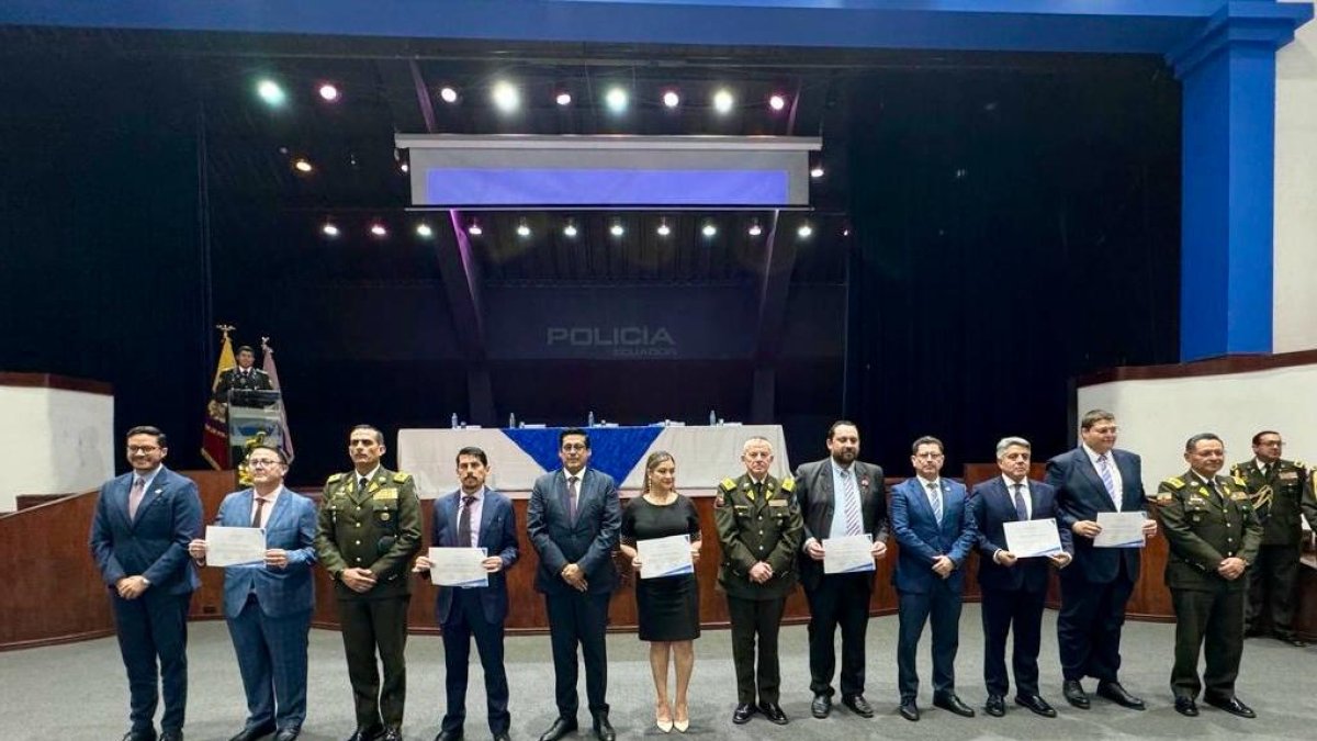 Ceremonia. Este 02 de octubre se celebró la ceremonia de posesión de los miembros del Consejo Transitorio de la Universidad de Seguridad de la Policía Nacional