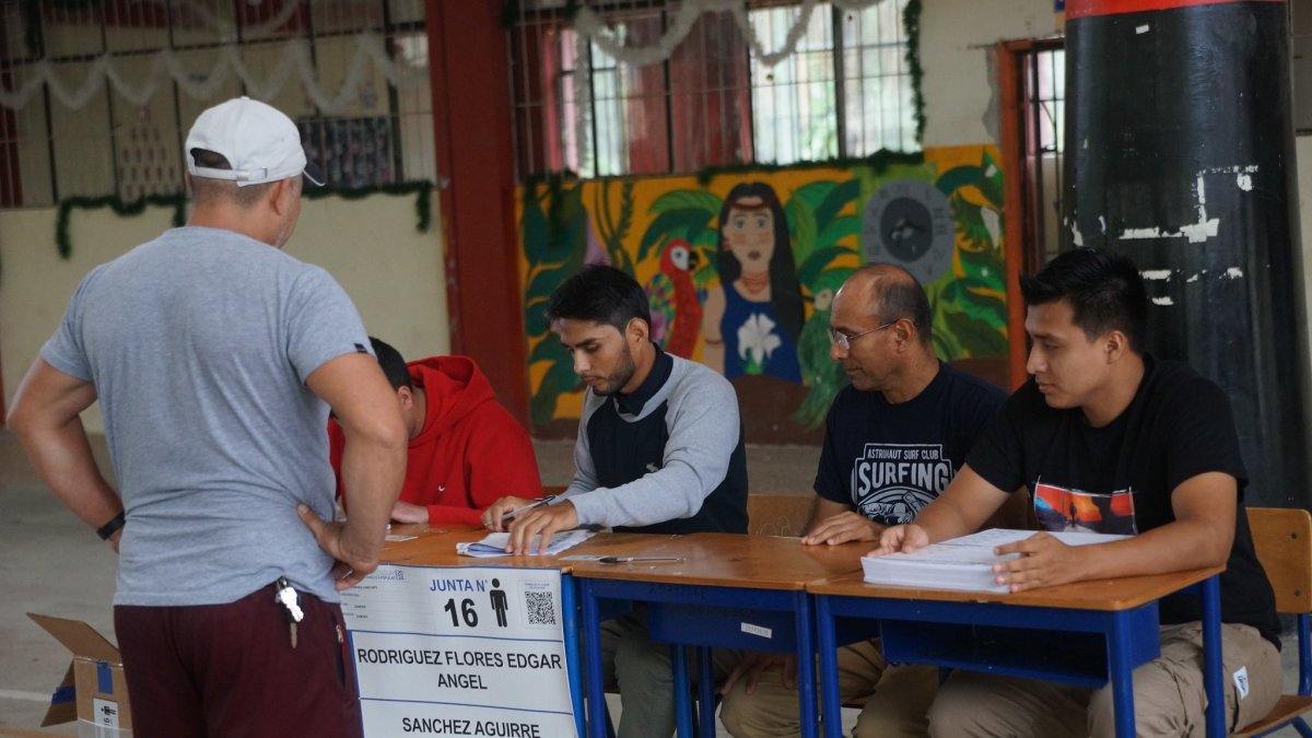 Las elecciones presidenciales y generales serán el 9 de febrero de 2025.