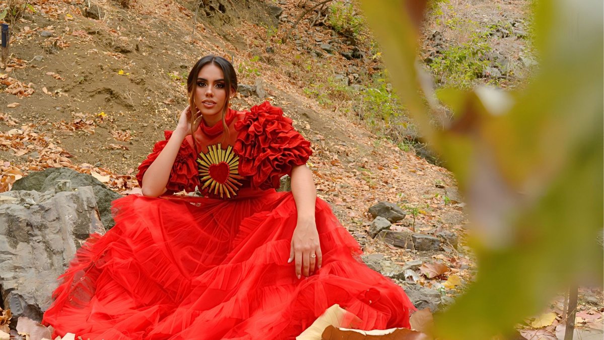 Sabina González tiene 22 años.