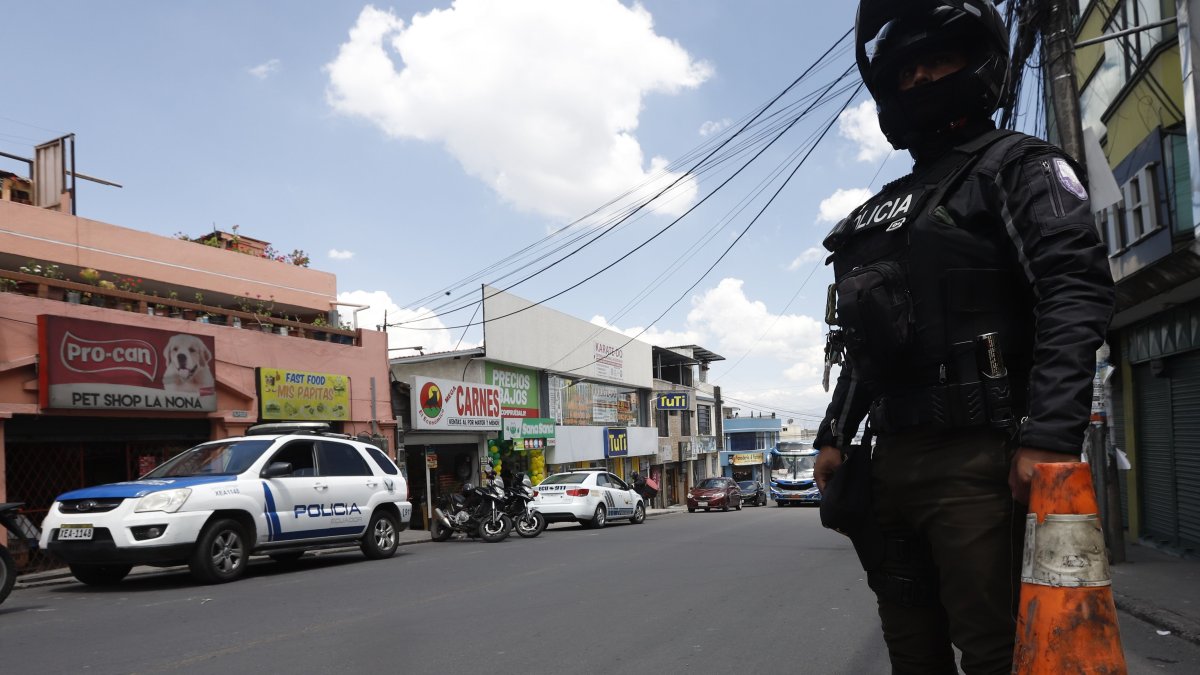 Daniel Noboa dispuso que Policía y FF.AA. realicen operativos en Quito, como una de las medidas por el estado de excepción que se inicia este 3 de octubre.