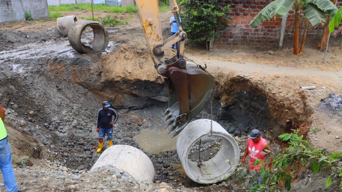 Estructura. Con este tipo de tubos se prevé que el agua fluya y no se quede estancada. A la par, la Alcaldía asegura hacer limpiezas permanentes.