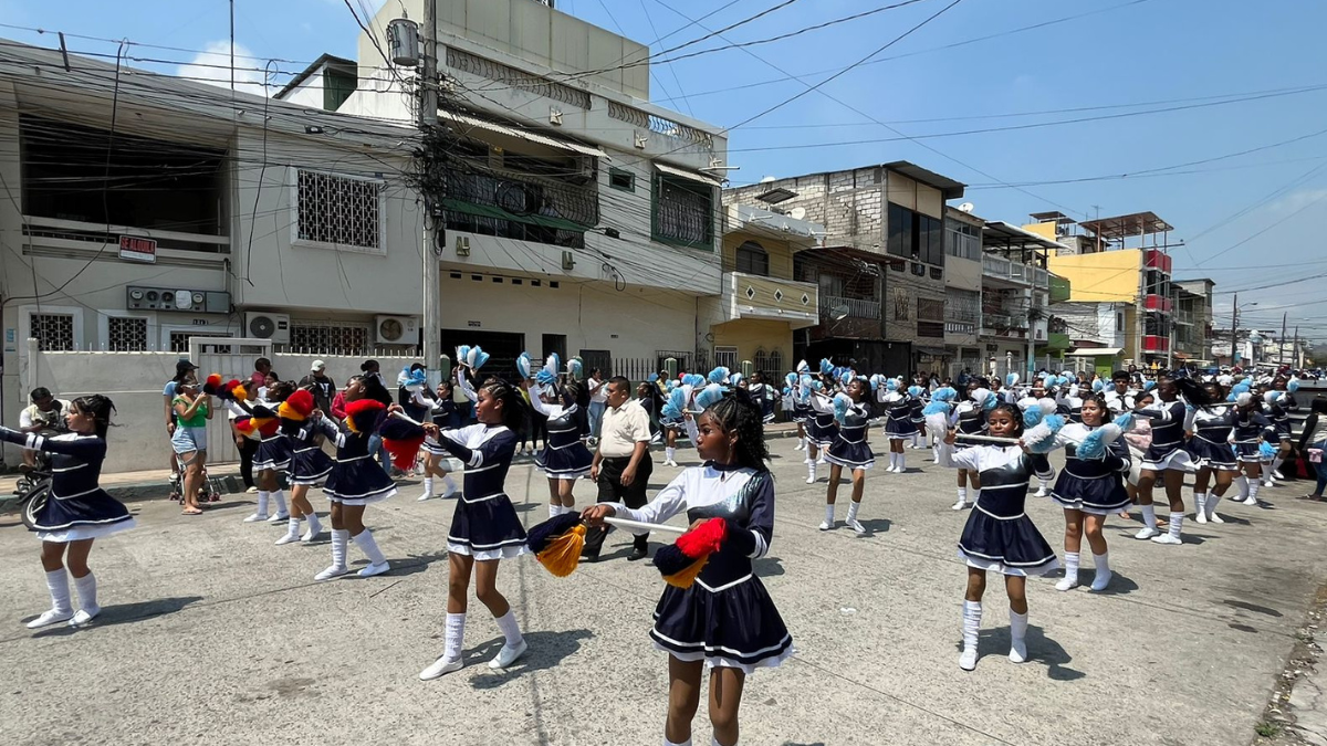 Desfile Estrella de Octubre.