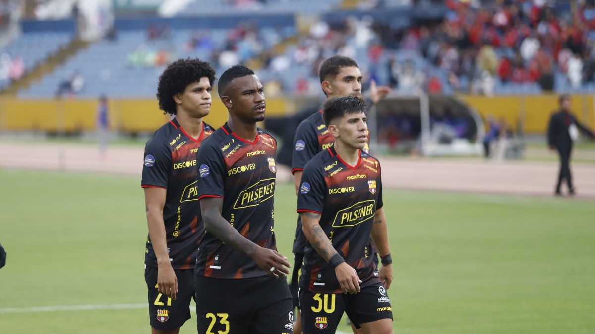 La cara de lamento de la plantilla torera tras perder 3-0 en el Atahualpa.