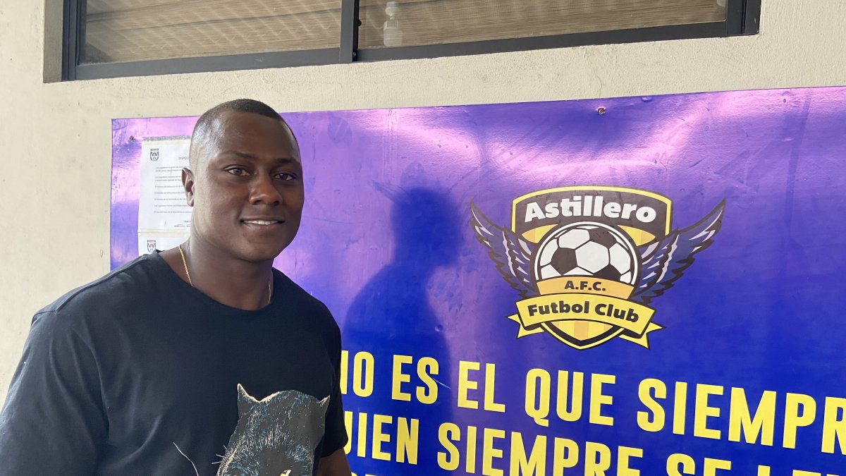 El delantero Joao Paredes forma parte del Astillero FC de la segunda división.