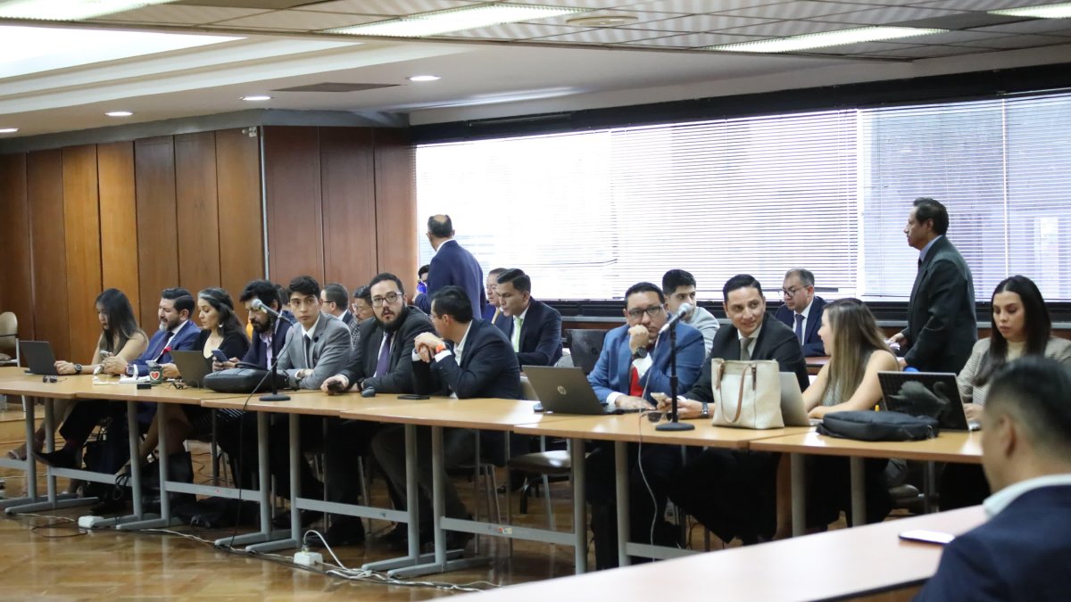 El juez Manuel Cabrera informará si llama o no a juicio a los 37 procesados por presunta delincuencia organizada.