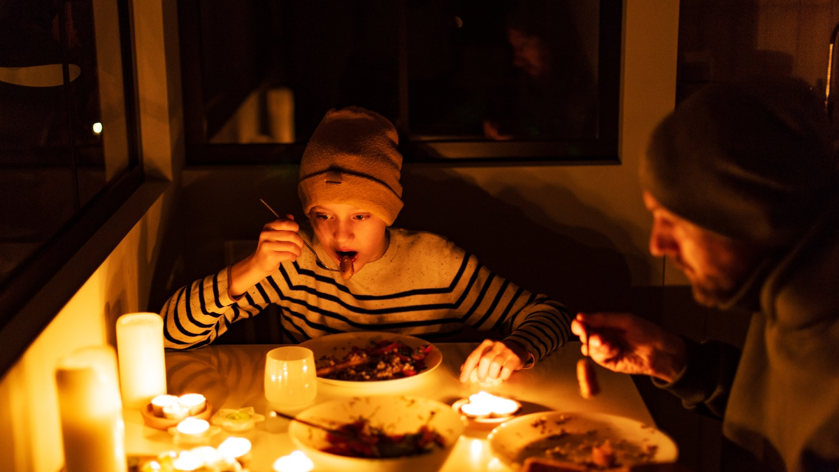 Cortes de luz en Quito continúan durante el feriado nacional.
