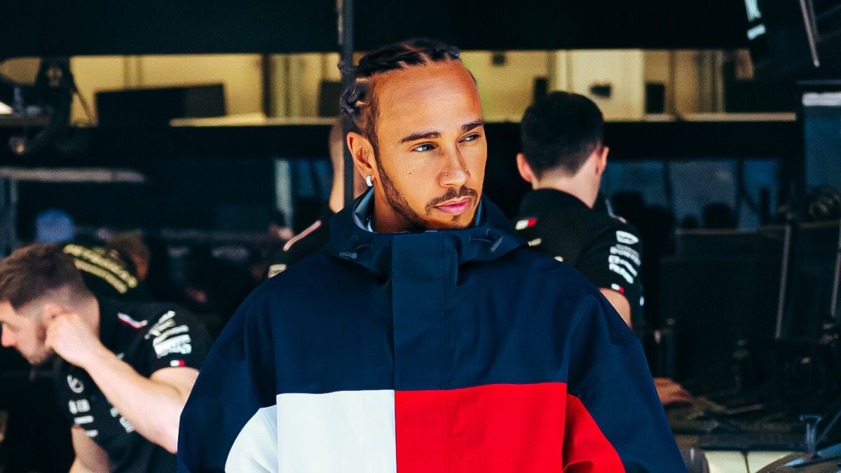 Lewis Hamilton es uno de los anfitriones de la Met Gala 2025