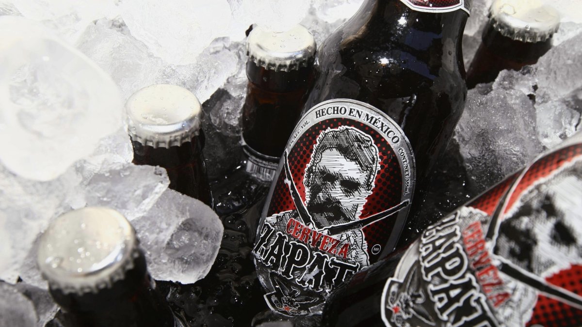 Bebida. Una de las marcas de las cervezas mexicanas.