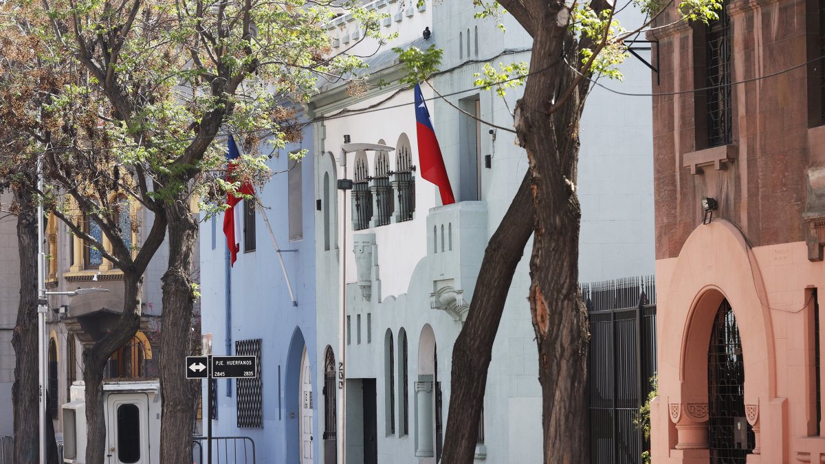 Fotografía del 28 de septiembre de 2024 de la casa del presidente de Chile, Gabriel Boric, en el Barrio Yungay, en Santiago (Chile). 