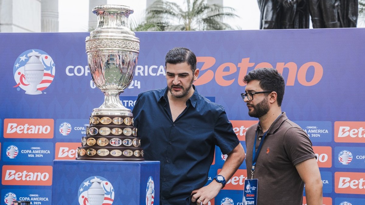 La Copa América y Aquiles Álvarez en el Malecón 2000.