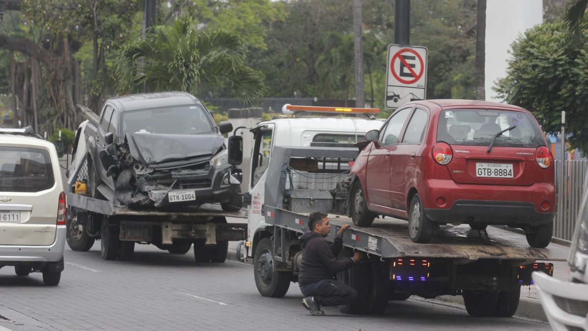 Ambos carros fueron retirados en grúa del sitio