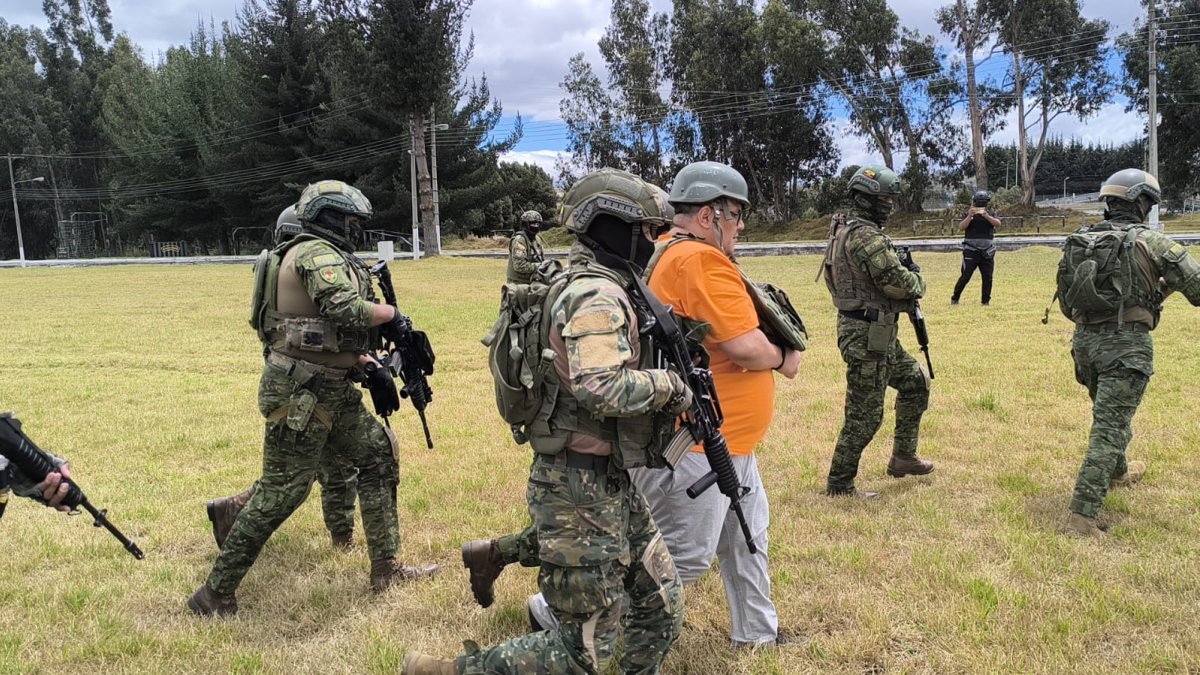 Bajo medidas de seguridad fue trasladado el “gordo Lucho” a la cárcel de Cotopaxi.