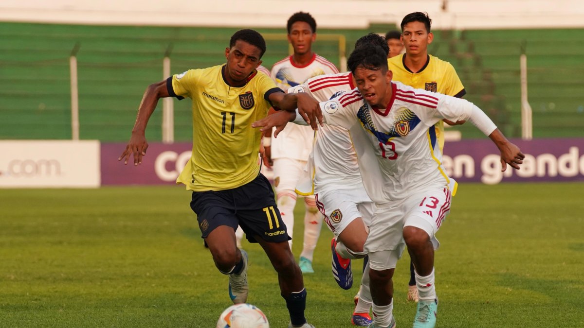 Los jugadores de la selección Ecuador en el último partido de la fase de Grupos.