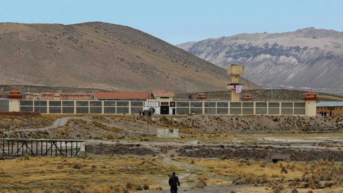 La cárcel de máxima seguridad de Challapalca, ubicada en un remoto paraje andino del sur de Perú.