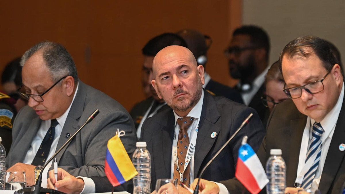 El ministro de Defensa, Gian Carlo Loffredo, durante la Cumbre.