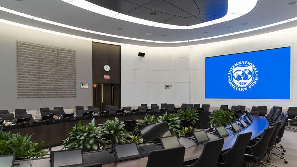 La medida de reducir los sobrecargos tendrá efecto desde noviembre de 2024.