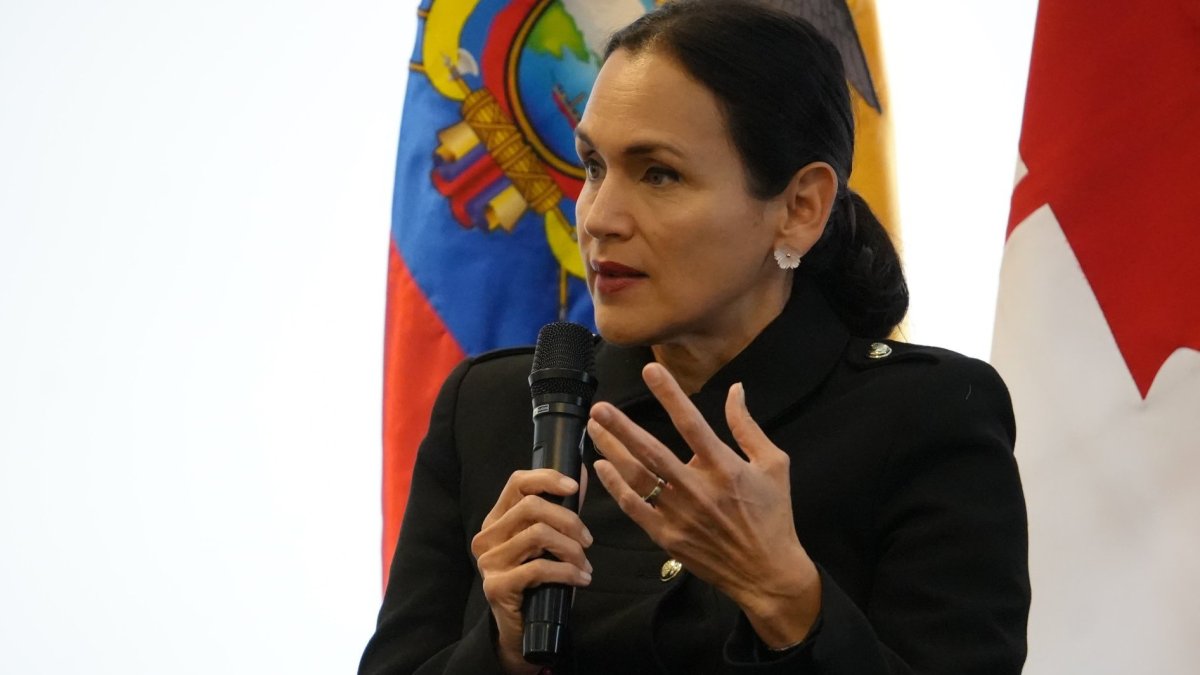 La ministra de Energía (e), Inés Manzano, mencionó una consigna del Gobierno de Noboa al referirse al tema energético.