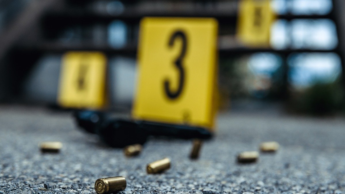 Las víctimas sobrevivieron al ataque y Fiscalía dispuso resguardo policial.