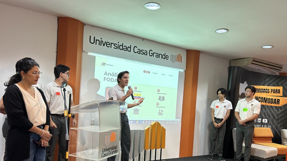 Los alumnos de Segundo y Tercero de Bachillerato trabajan en los proyectos