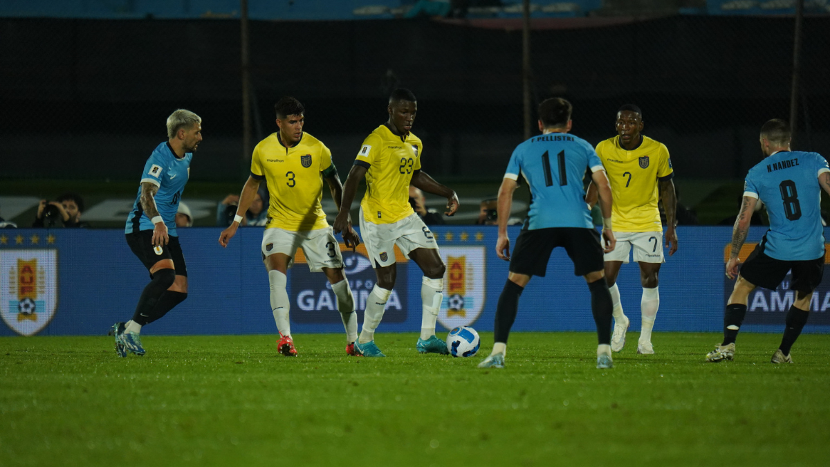 La Tri empata el encuentro.