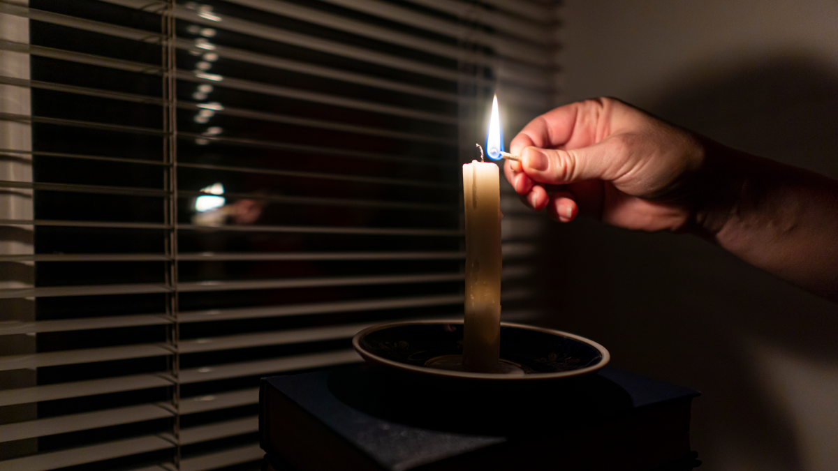 Cortes de luz en Ecuador cumplen un mes