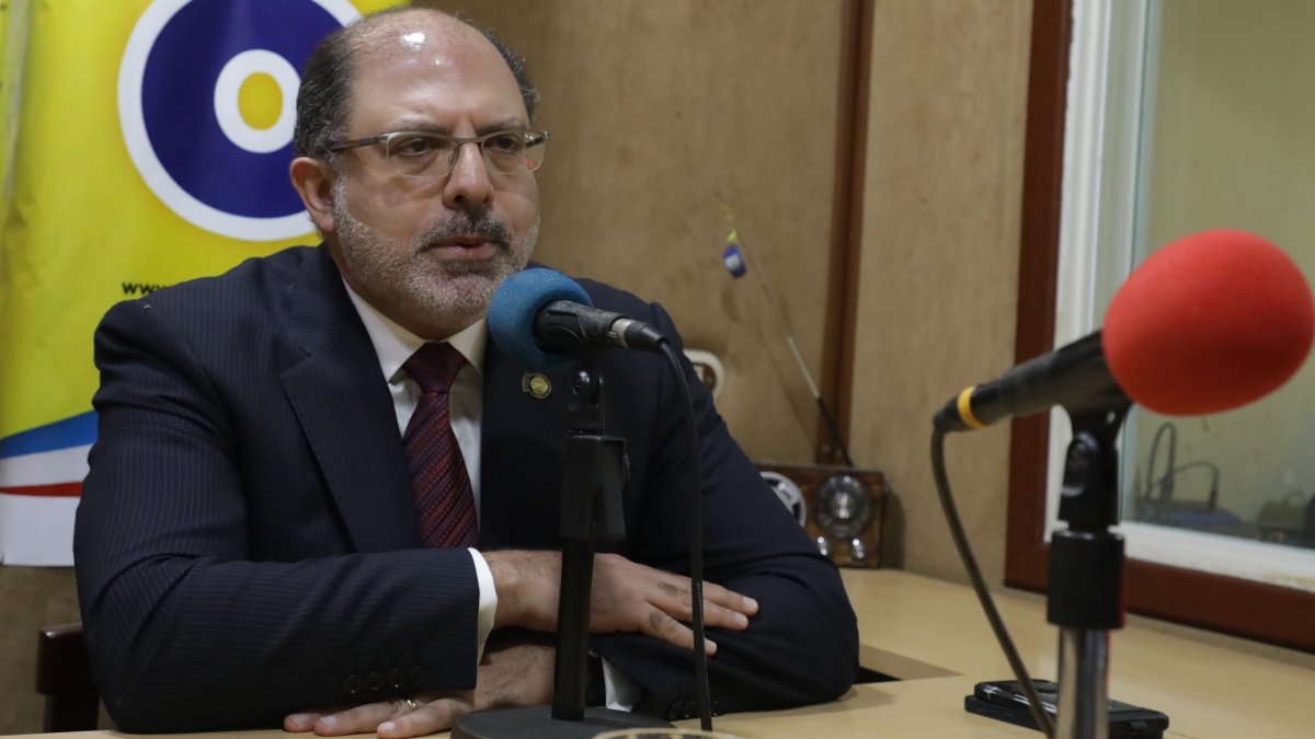 Henry Kronfle, expresidente de la Asamblea y candidato presidencial, explicó la razón de su distanciamiento con Daniel Noboa.