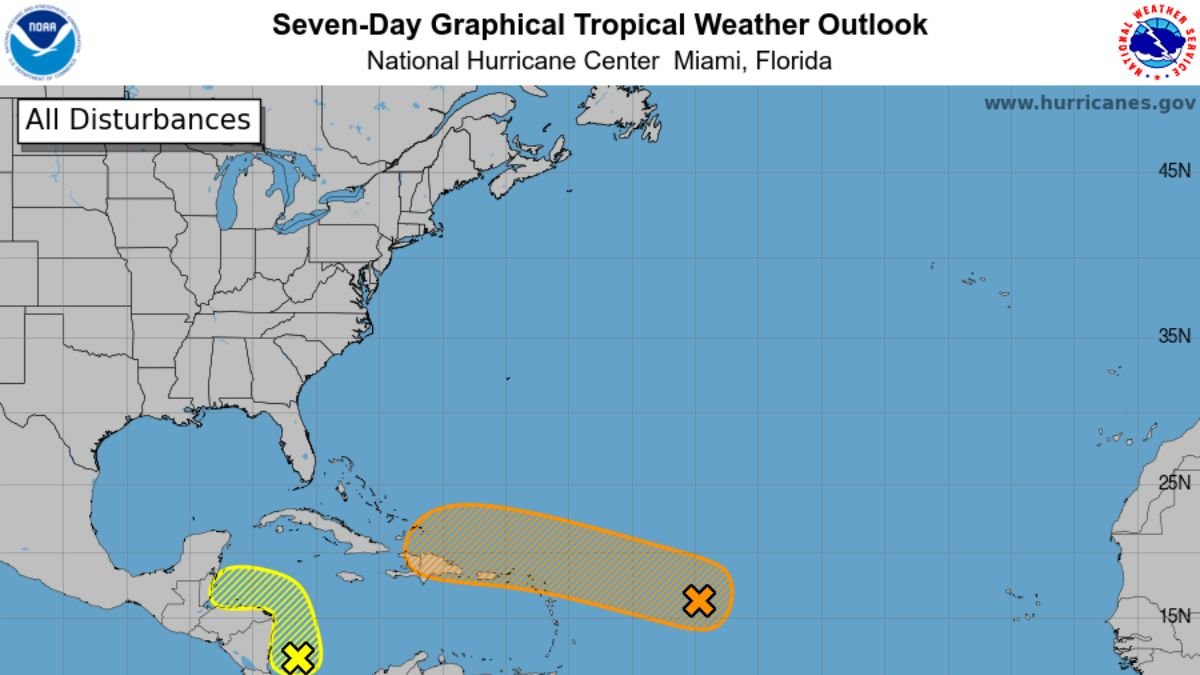 AL94 es monitoreado en área de baja presión sobre el Atlántico tropical central.