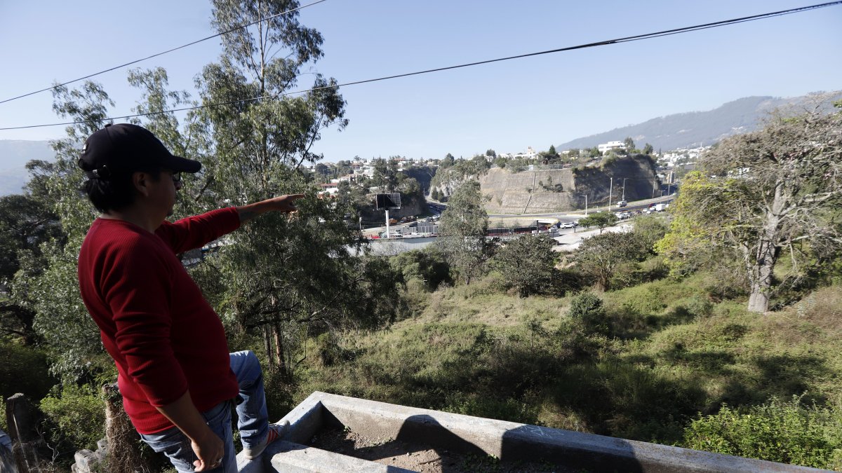 Estación. Según un informe, la obra se levantaría sobre una quebrada de la zona.