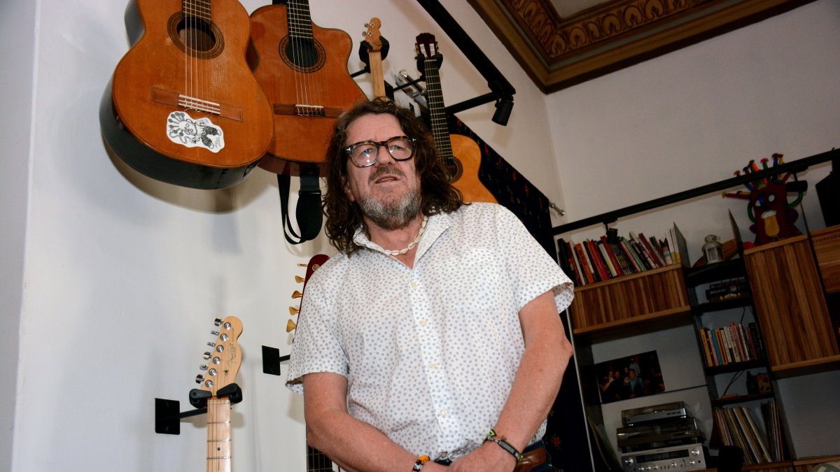 Pasillo para mi padre es uno de los temas que serán parte de su próximo EP.