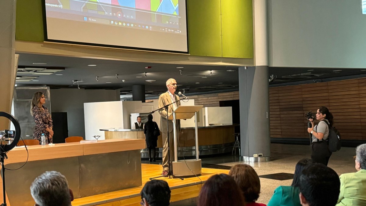 Libro. 'Desconstruyendo a Guayaqul' oferta un análisis profundo de la arquitectura de la ciudad.