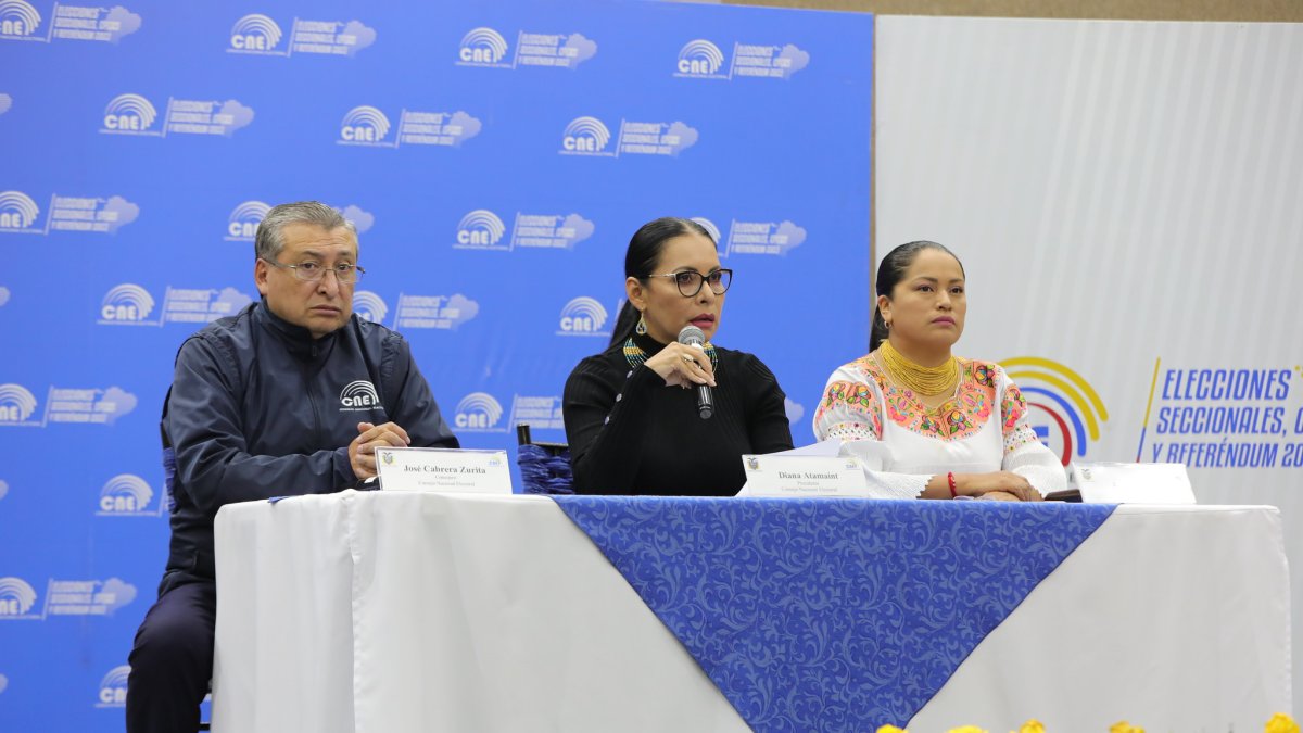 En noviembre de 2021 debió renovarse a dos vocales del CNE. EL periodo de todos los consejeros culmina en noviembre de 2024.