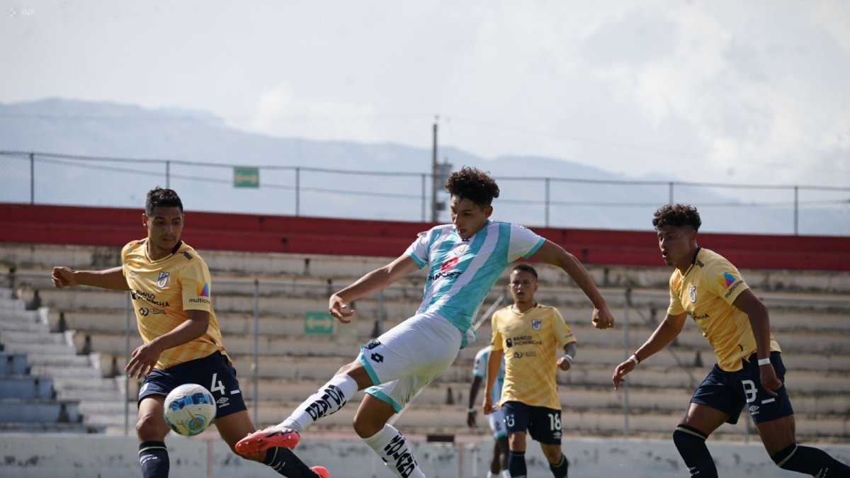 Juan Almagro marcó en el empate de Universidad Católica ante Cumbayá.