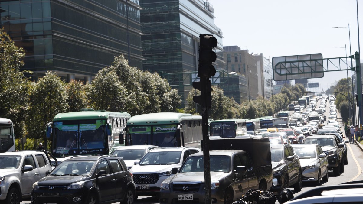 La medida busca reducir la congestión vial en la capital.