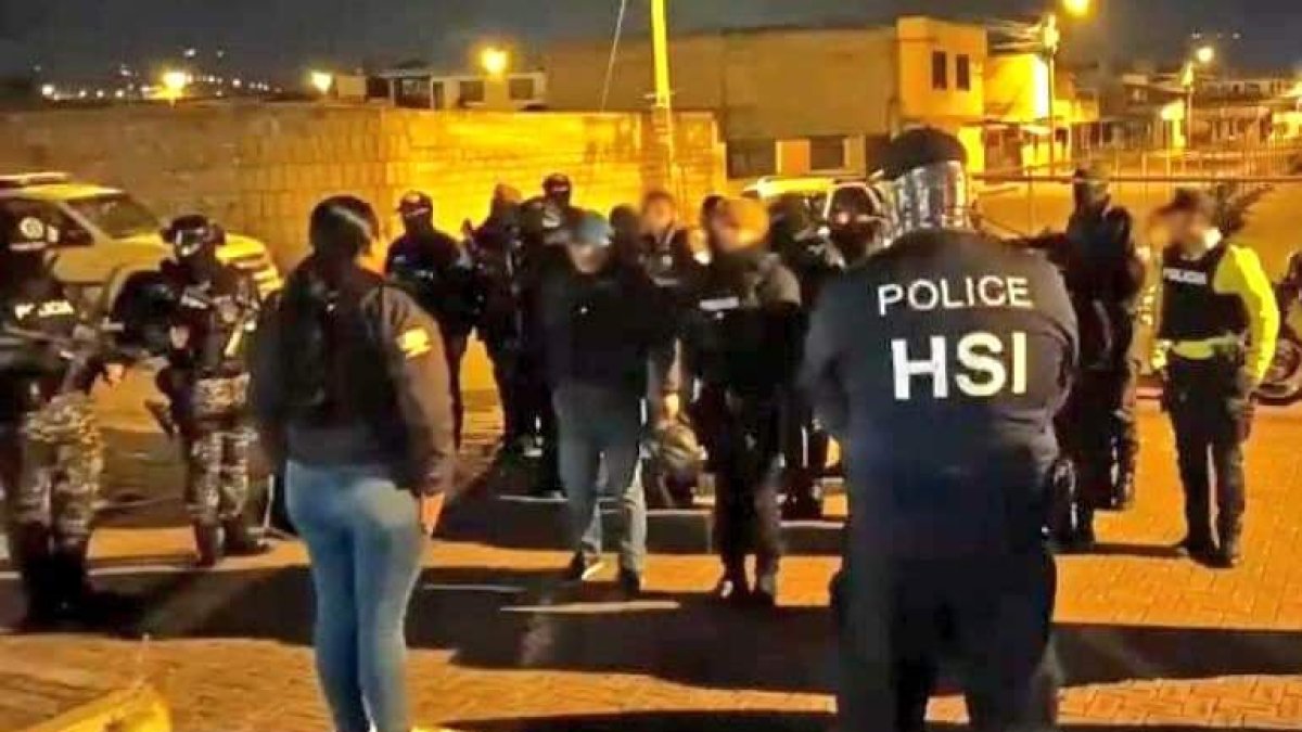 Oficina de Investigaciones del Departamento de Seguridad Nacional de los EE.UU. (HSI) y la Policía de Ecuador