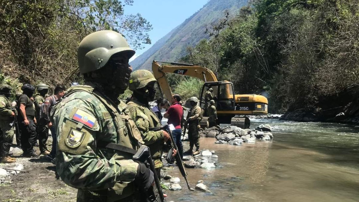 Los candidatos presidenciales coinciden en fortalecer a la fuerza pública.
