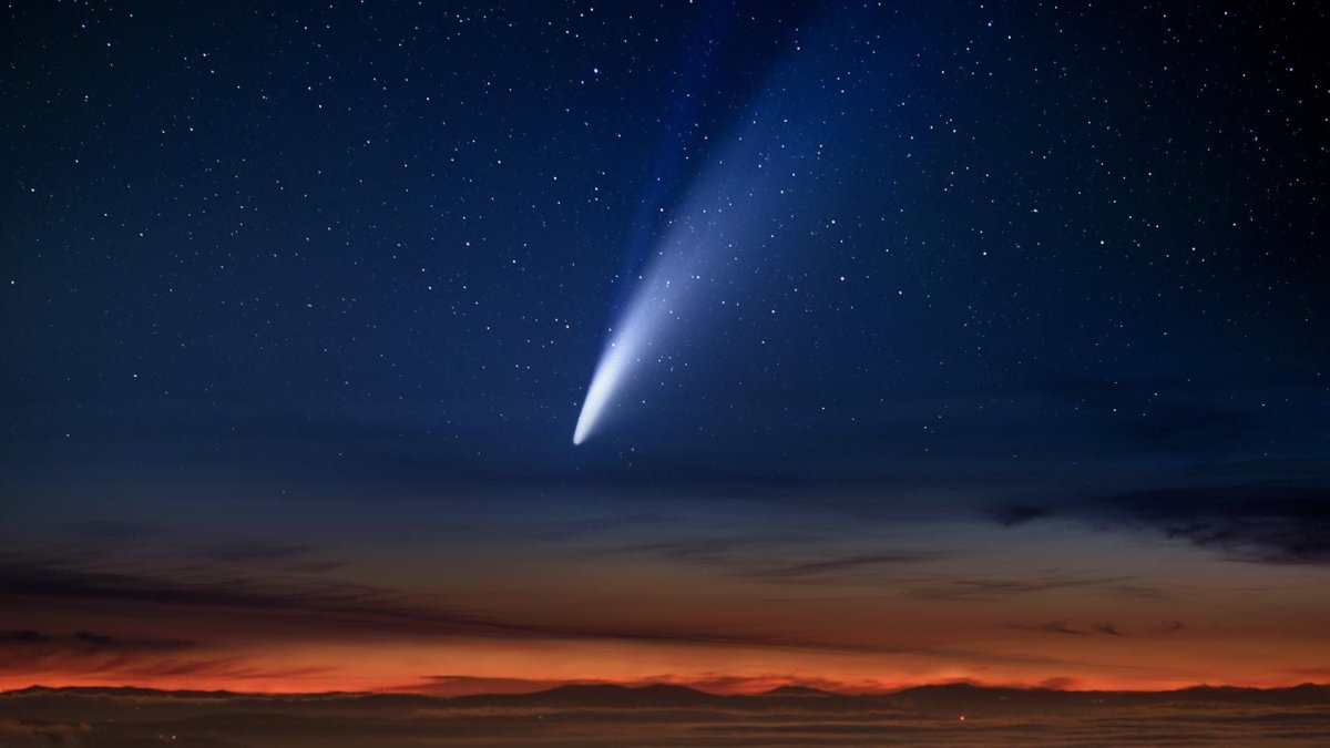 El cometa C/2023 A3 no realiza retornos regulares al Sistema Solar.