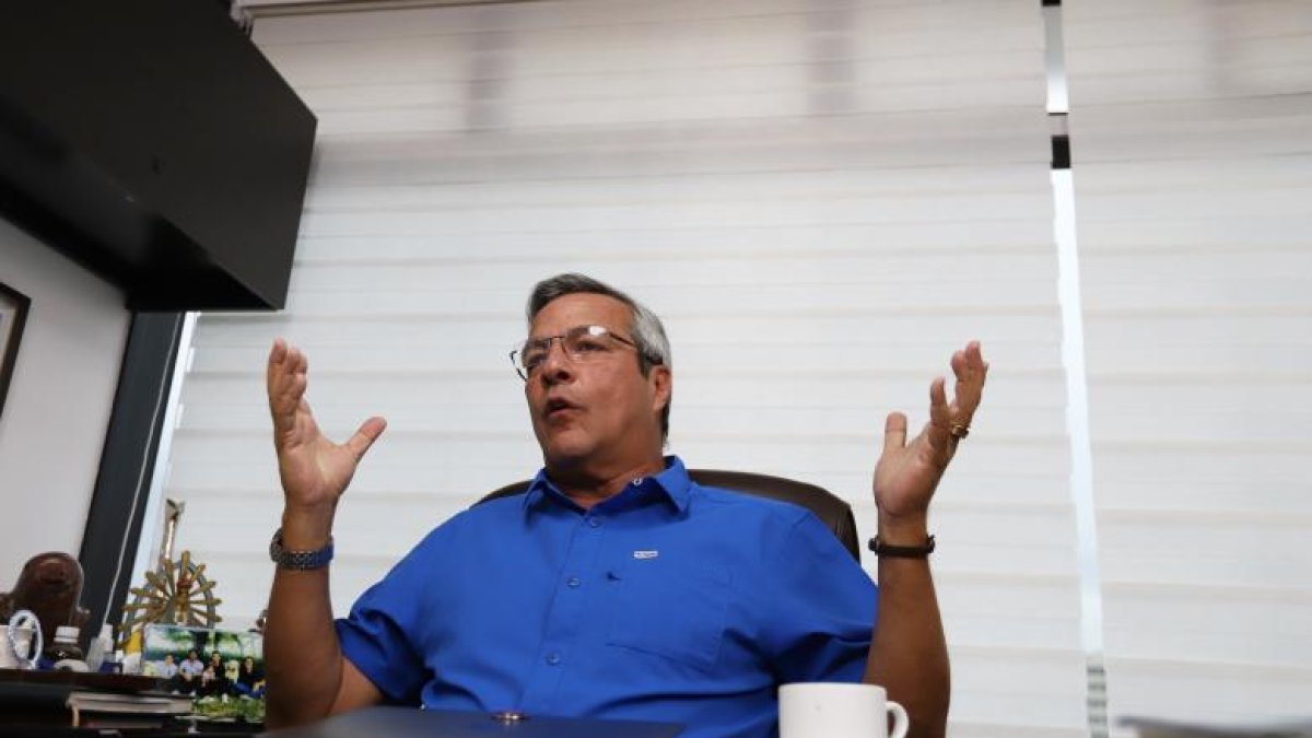 El presidenciable pide que se investigue el hecho y que no se normalice el ataque.