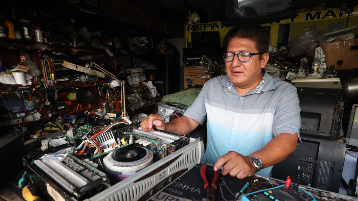 Los cortes de luz pueden generar posibles daños en los artefactos o electrodomésticos. Si esta situación ocurre, las personas pueden presentar un reclamo en la empresa eléctrica