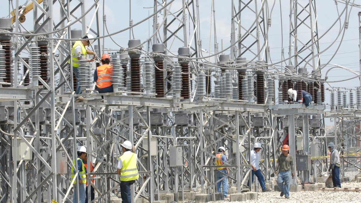 Para los expertos, que la próxima ley eléctrica no contenga garantía de pago, poco va a servir para incrementar la inversión privada.