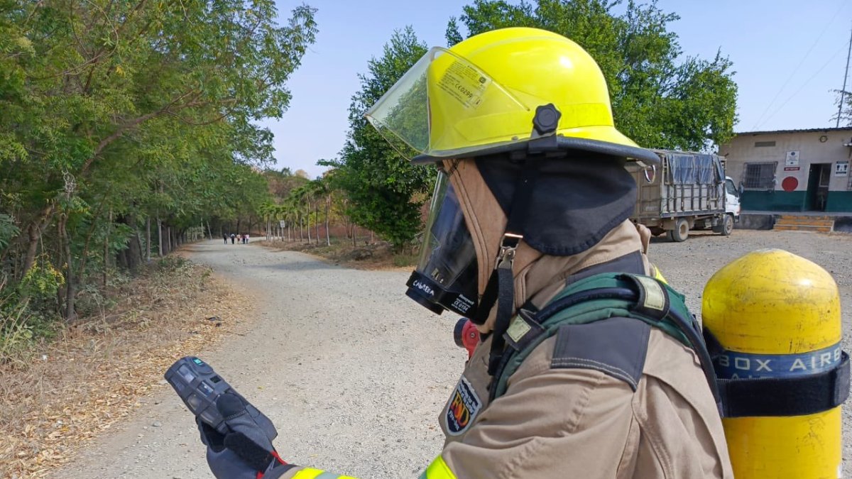 La aparente fuga de químicos se registró en una empresa ubicada en el km. 43 de la vía a la Costa.